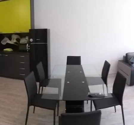 трапезица Apartament Veliko Tărnovo
