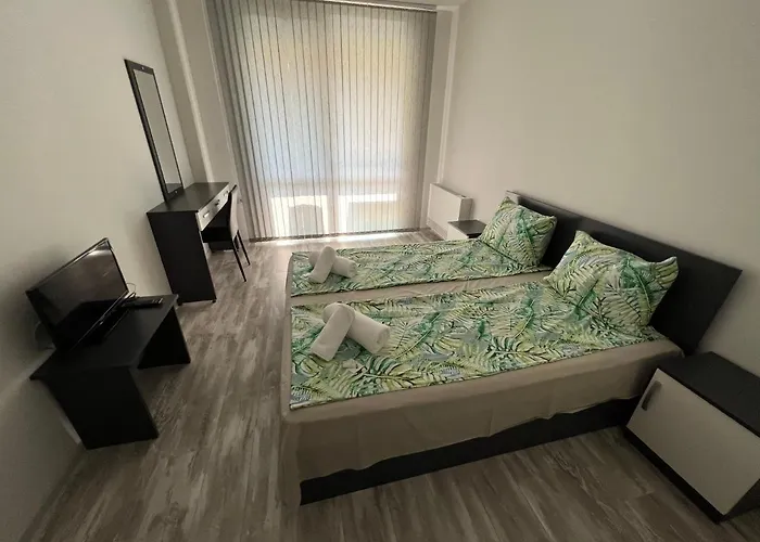 Apartment трапезица